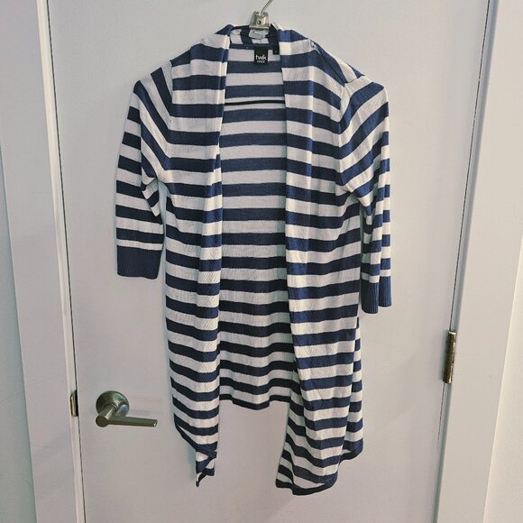 3/$15 blue and white stripped shrug - Picture 3 of 4